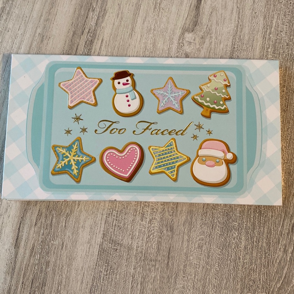 Too Faced Bake Shoppe Eye shadow palette sugar cookie colors